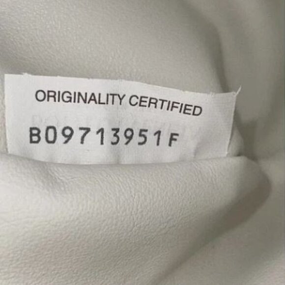 Bottega Veneta Mini Jodie Leather Hobo Bag - White $2500 - Picture 11 of 12